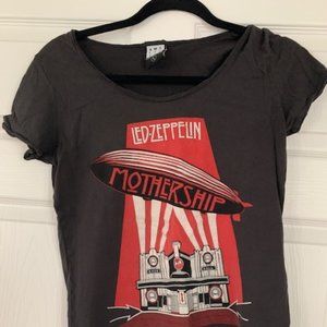 Led Zeppelin T-shirt